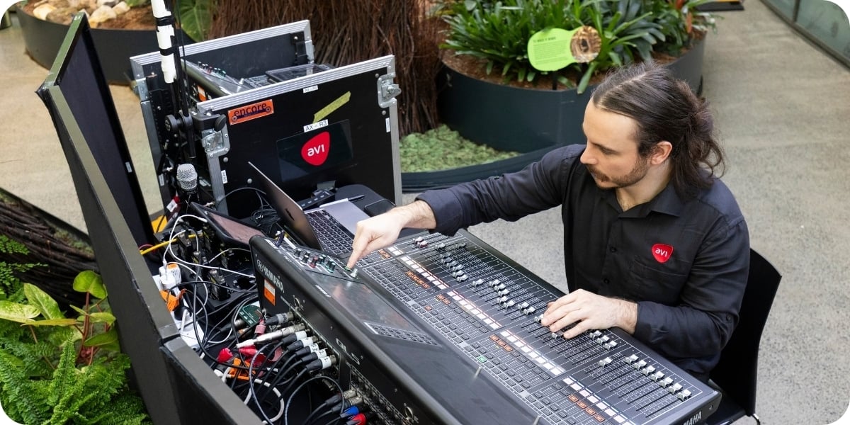 Operators Design Behind the ops desk: Who’s who in your AV crew