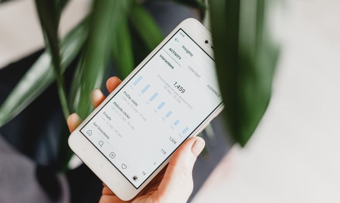 A smart phone showing measurement data
