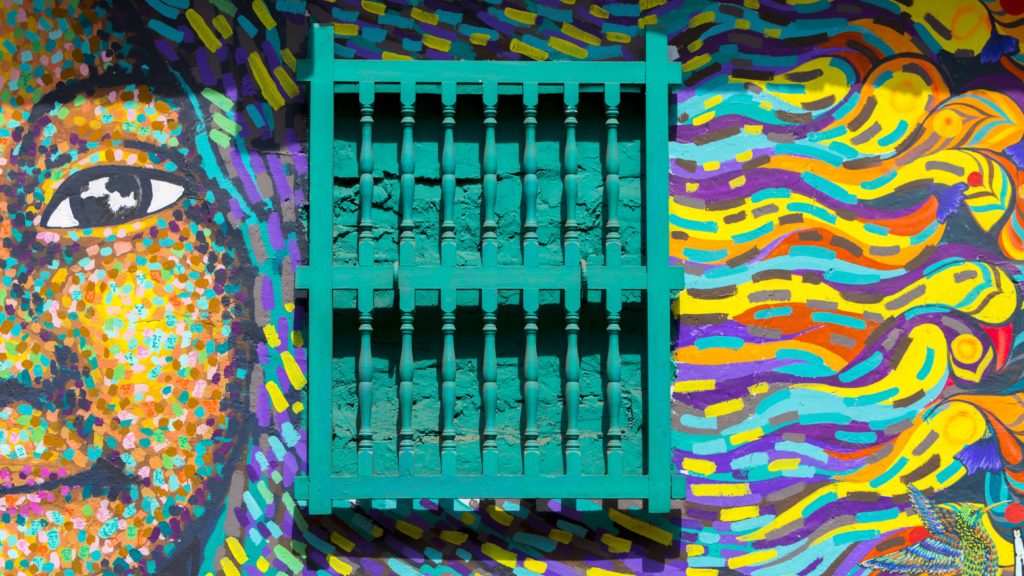 Street art in La Candelaria. Photo: Watch The World / Shutterstock.com