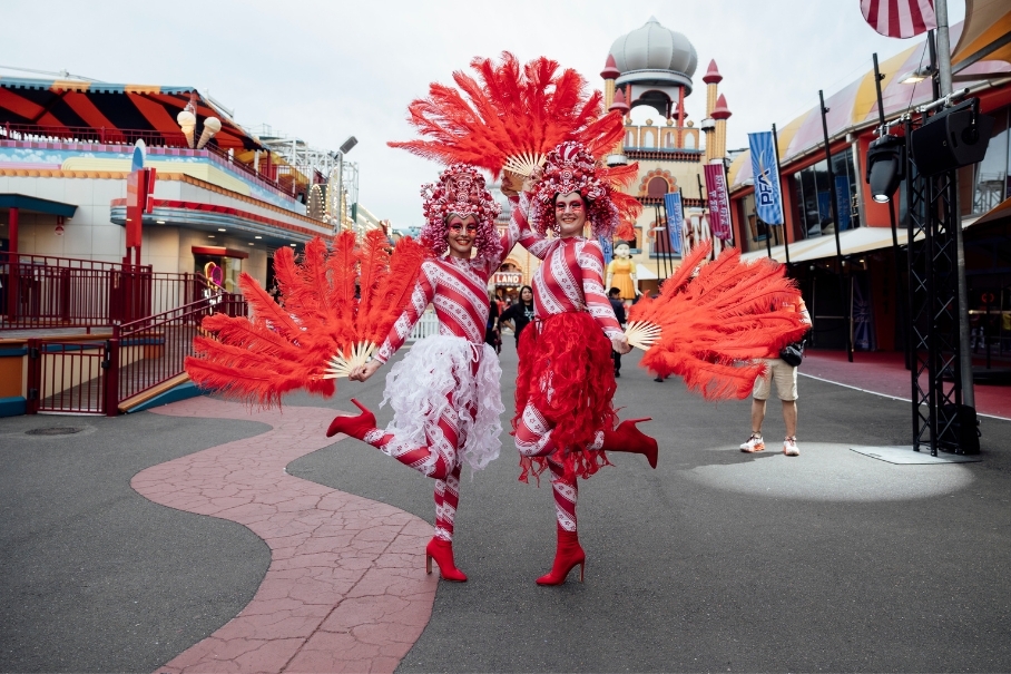 Entertainment at Luna Park Sydney