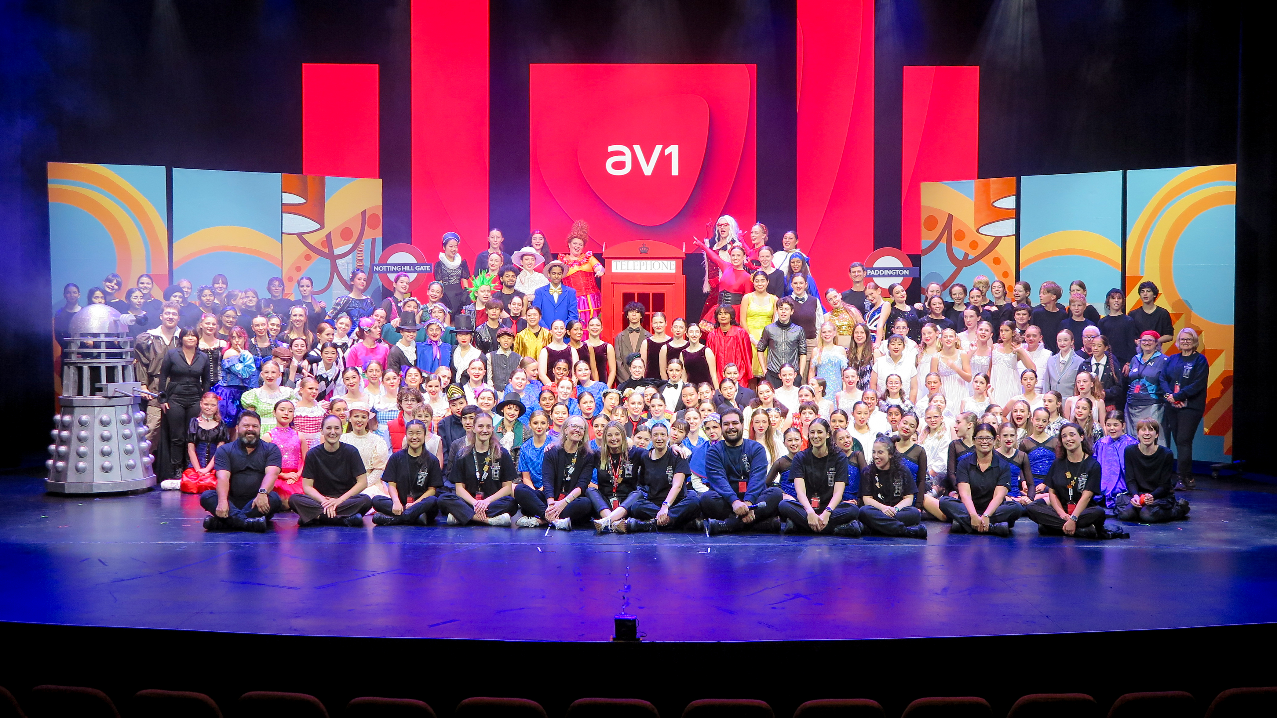 AV1_Cast_Photo
