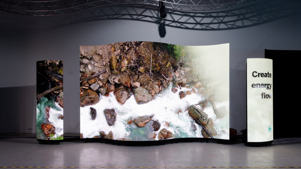 LED-Curved-Wall
